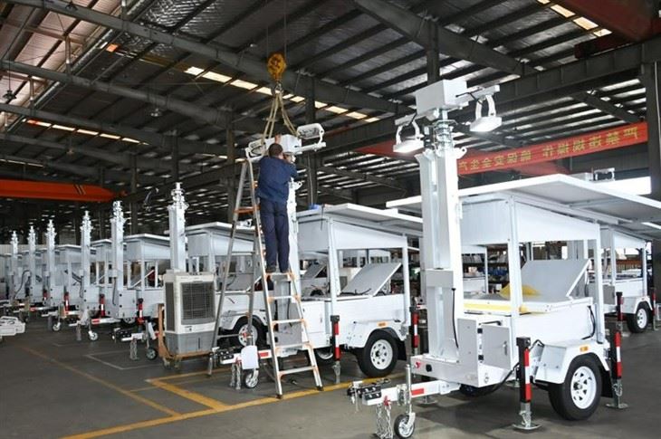 mobile solar cctv light tower